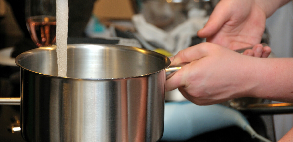 Küchenarbeit ganz leicht – egal in welchem Alter! Küchenarbeit ganz leicht – egal in welchem Alter!